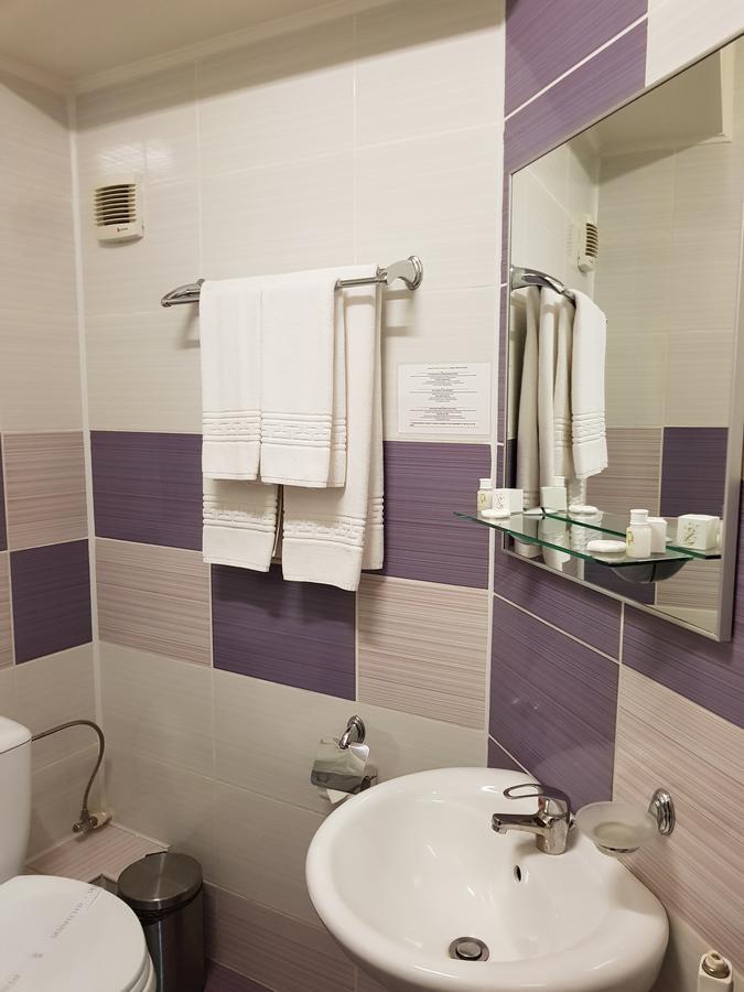 Indiana Hotel Iasi Luaran gambar