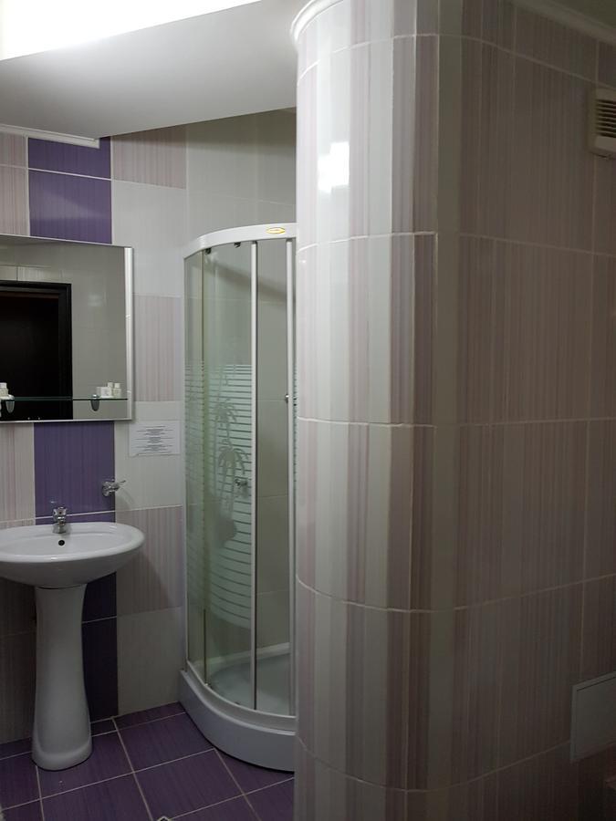 Indiana Hotel Iasi Luaran gambar